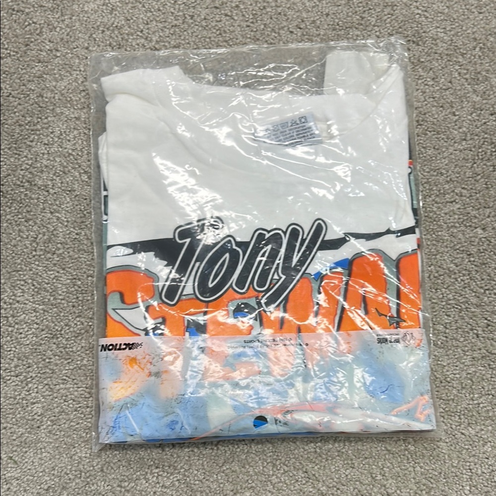 Tony Stewart Racing T-Shirt - Picture 2 of 3